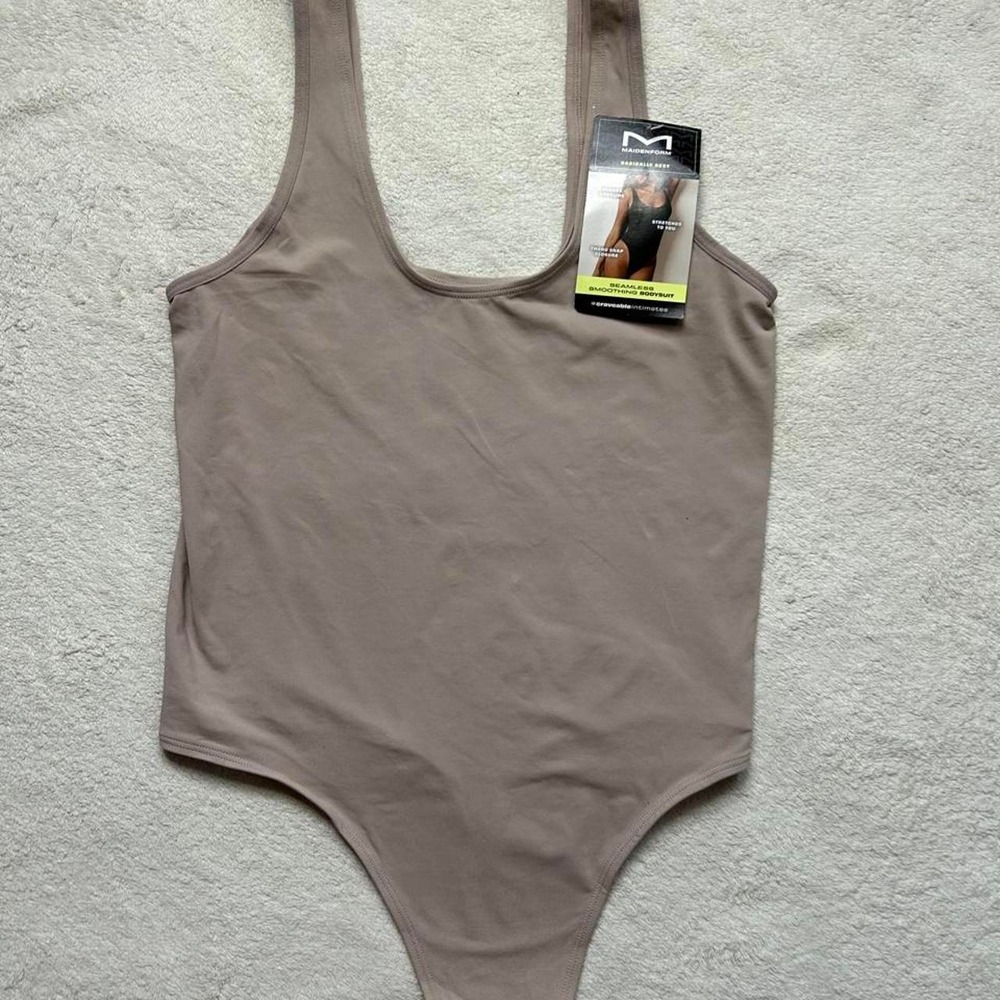 NWT Maidenform Women's Seamless Shape Smoothing Bodysuit Tan Size XL
